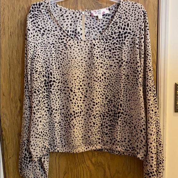 Top - Picture 1 of 2